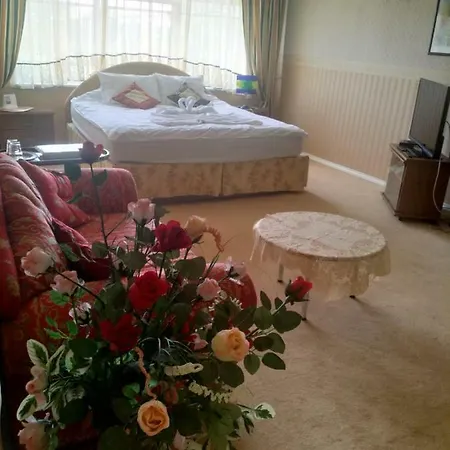 777 Nocleg ze śniadaniem *