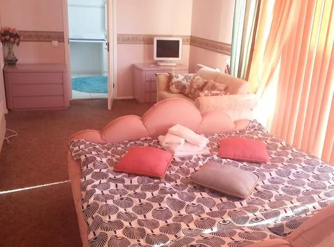 777 Bed & Breakfast *